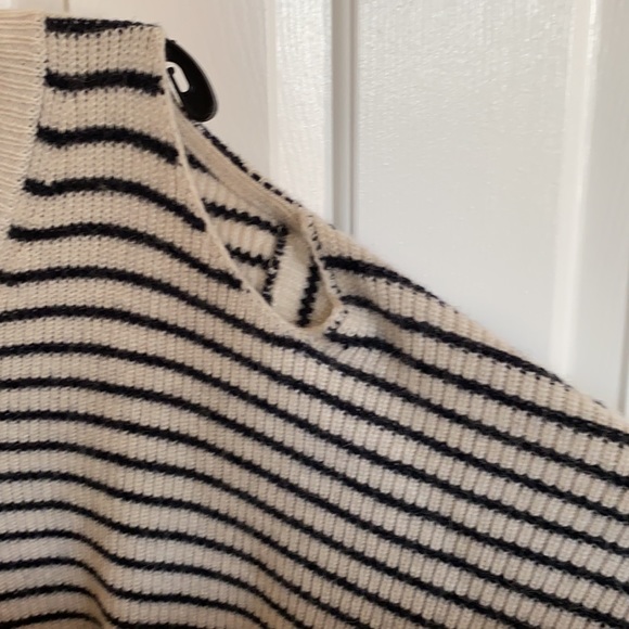ALLSAINTS STRIPED WOOL BLEND V-NECK SWEATER SZ L - Picture 6 of 13